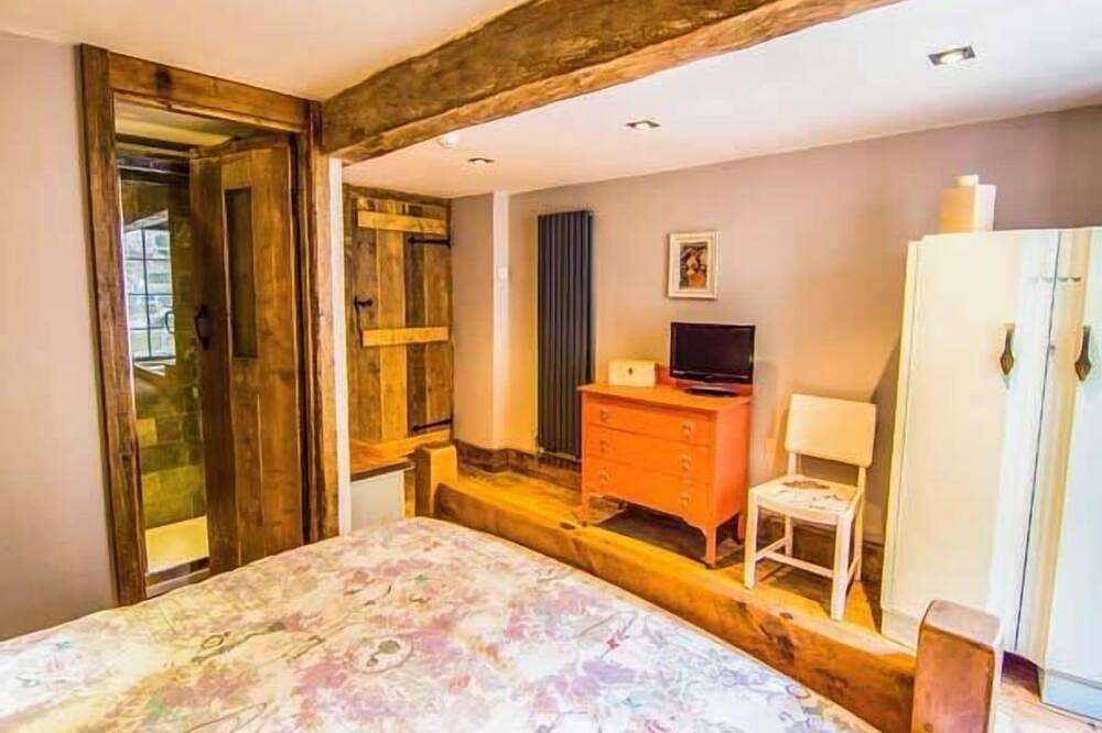 The Malthouse, family friendly, luxury holiday cottage in Cromford in Cromford, Derbyshire