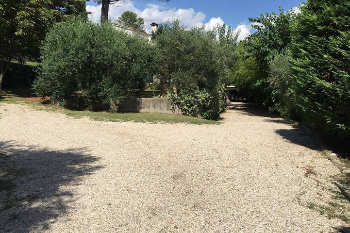 House with private swimming pool, all comforts, not overlooked in Alès, Cévennes