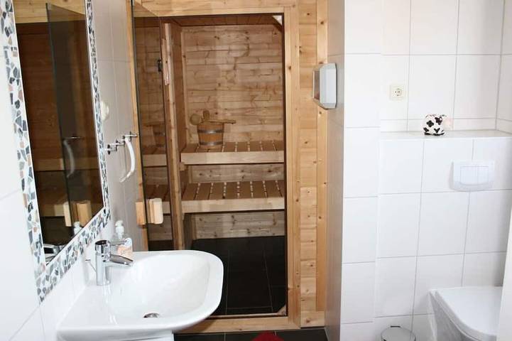 Ferienwohnung für 6 Personen, mit Sauna und Garten sowie Terrasse, mit Haustier in Wohlenberg - 4