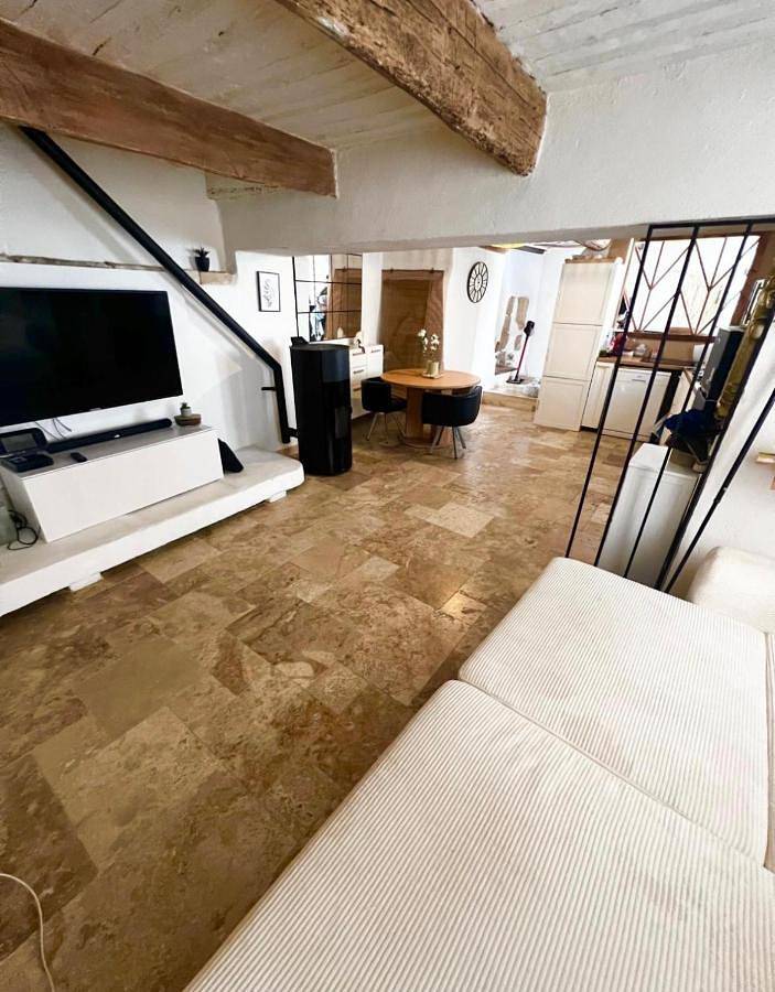 Location de vacances pour 6 personnes à Saint-Geniès-de-Comolas