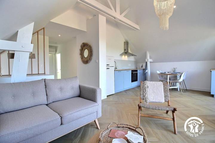 Gîte pour 4 personnes, avec jardin dans Plage Du Men Armor