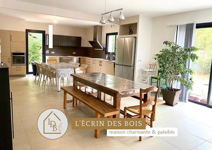 Location de vacances pour 10 personnes, avec jardin et vue à Mansac