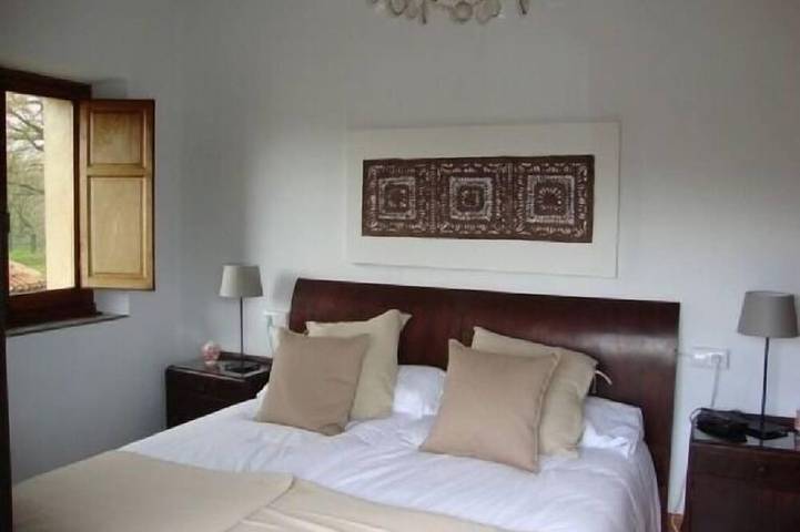 Casa rural (alquiler íntegro)14 personas. Mínimo 2 noches. En Verano 7 noches in Grado, Cordillera Cantábrica