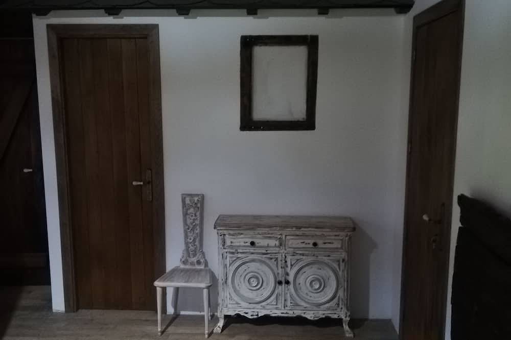 Light room in Rubiá, Ourense Region