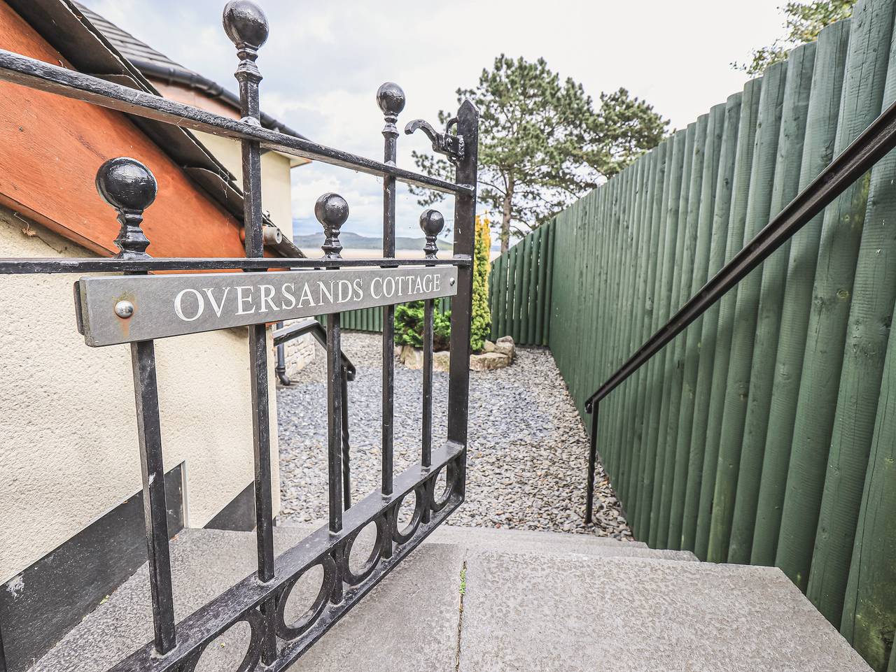 Entire apartment, Oversands Cottage in Grange-over-Sands, Lake District