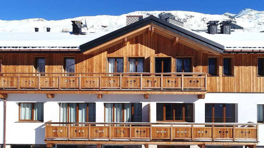 Chalet für 10 Personen, mit Balkon in Les Menuires