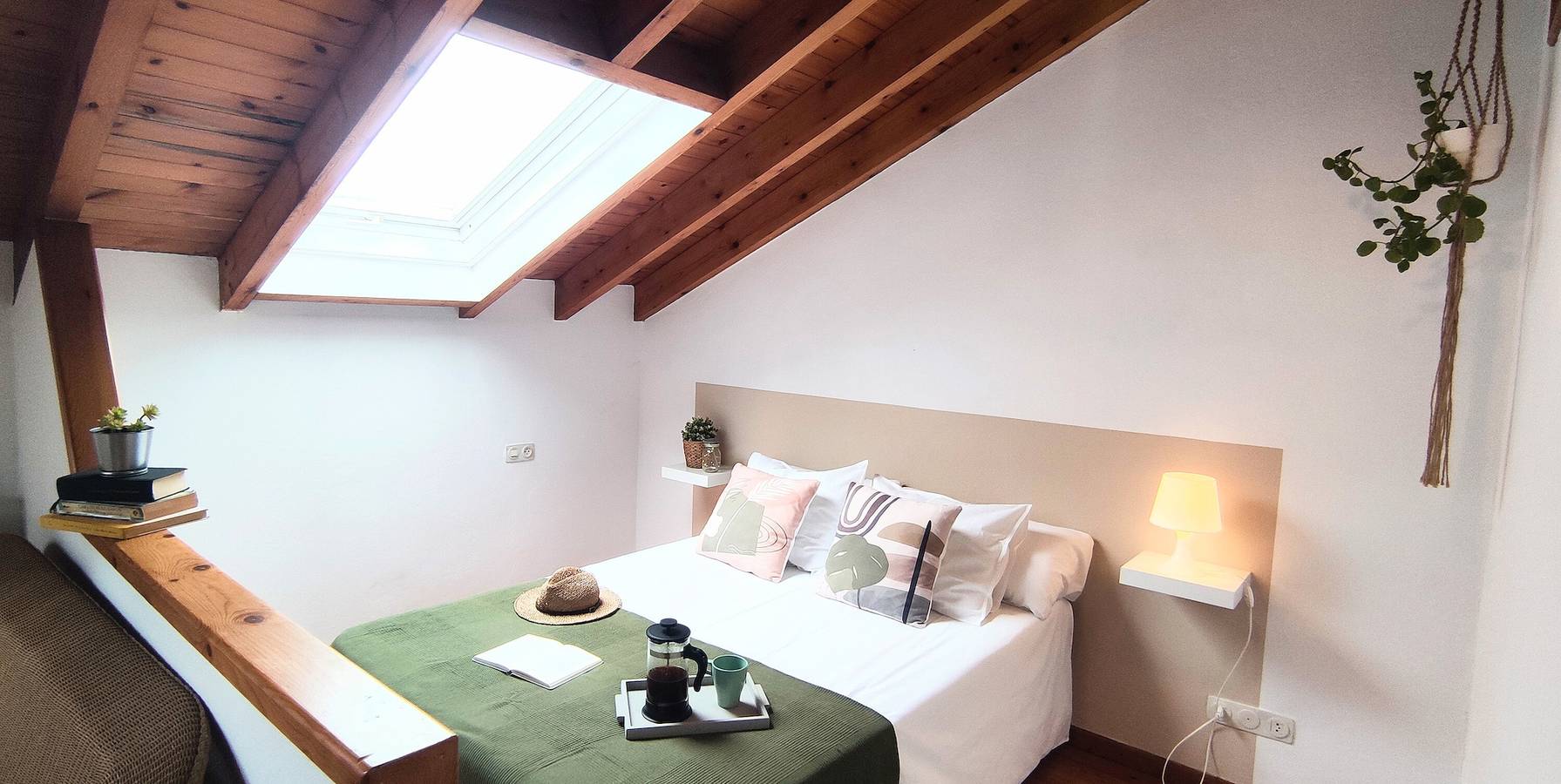 Ganze Wohnung, Ferienwohnung 'Florenta G2' mit Bergblick, privater Terrasse und Wi-Fi in Cangas de Onís, Costa Verde (Spanien)
