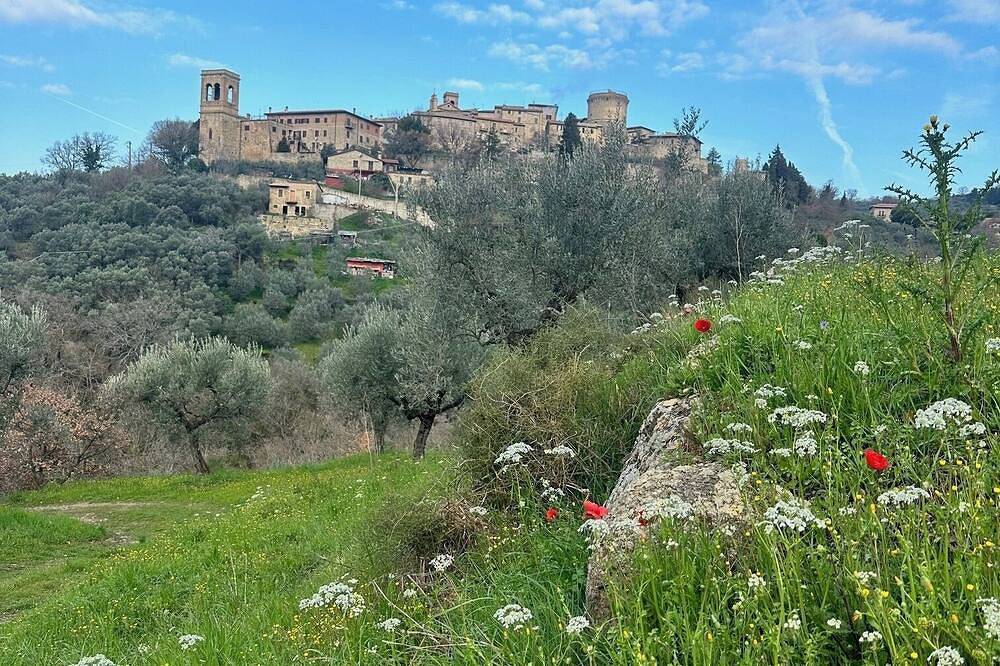 Apartamento entero, Charming boutique apartment in the heart of Umbrian wine country. in Gualdo Cattaneo, Provincia de Perugia
