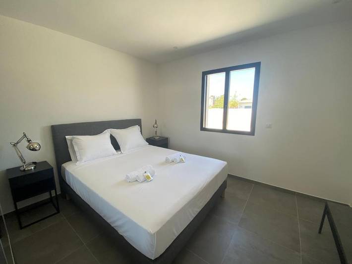 Location de vacances pour 10 personnes, avec vue ainsi que jardin et piscine à Ventiseri - 3