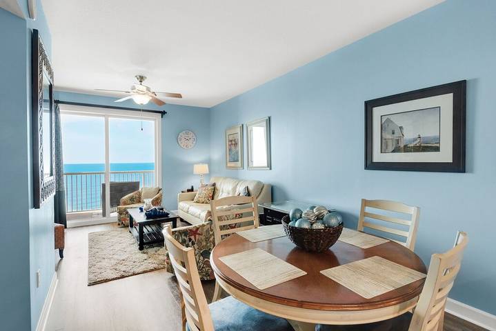 Vacation rental for 8 people, with pool and hot tub as well as balcony in Panama City Beach