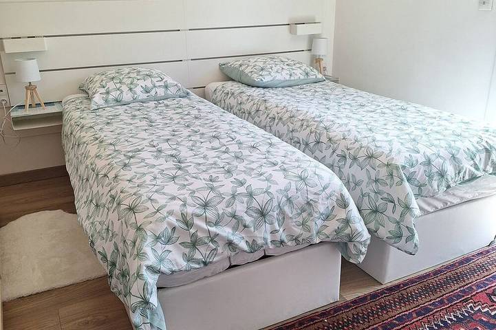 Location de vacances pour 5 personnes, avec terrasse dans Plage de la Govelle - 2