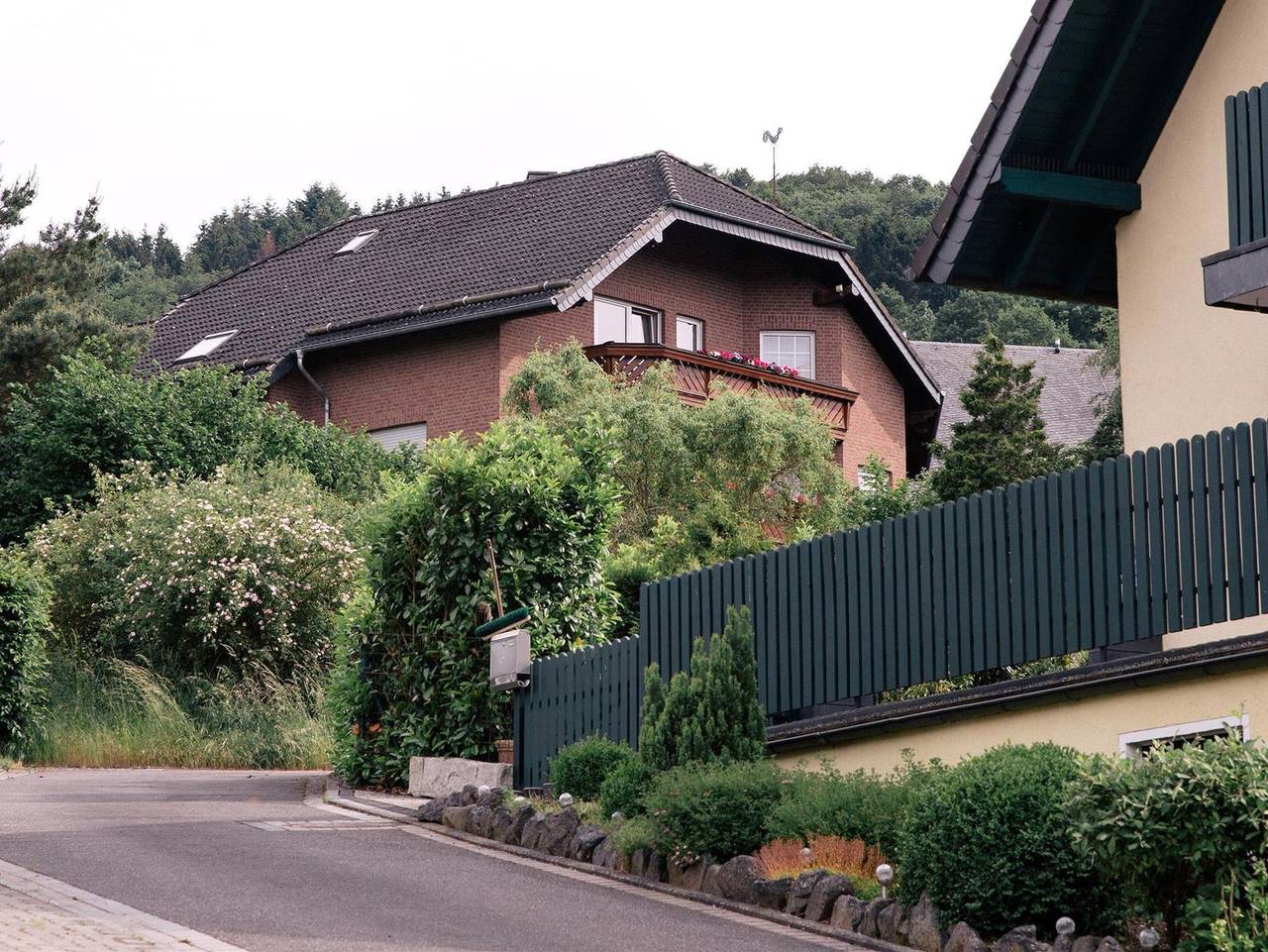 Ganze Ferienwohnung, Ferienwohnung Alfons Hein - 2-Bett-Ferienwohnung Dusche und Bad/Wc, Terrasse in Bermel, Osteifel