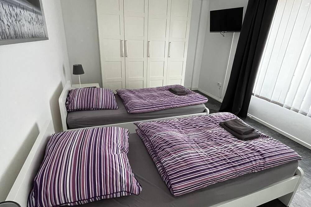 Ganze Wohnung, Moderne geräumige Ferienwohnung in Gütersloh, Nordrhein-Westfalen