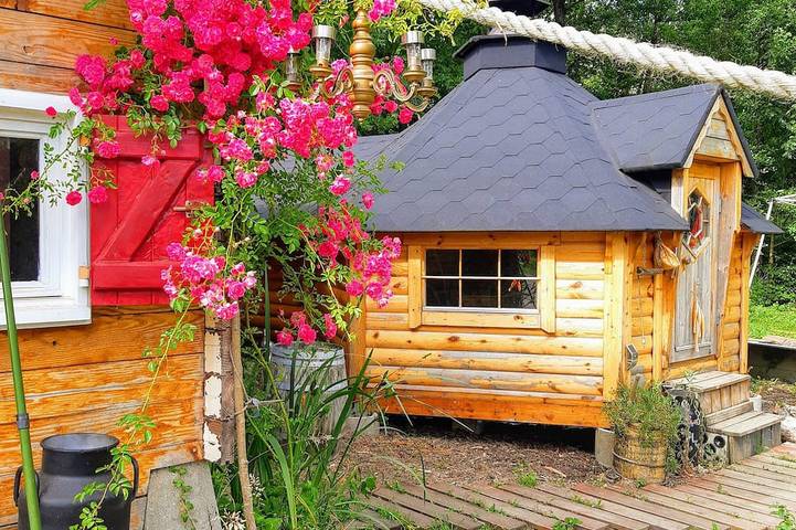 A Private Lakeside Retreat Kota Cabin in Renac, Redon und Umgebung