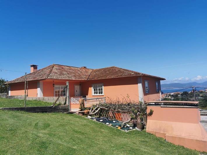 Ferienhaus für 7 Personen, mit Ausblick und Pool sowie Terrasse und Garten in Vigo - 3