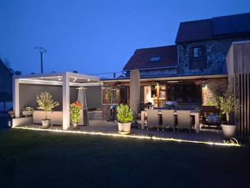 Cottage pour 2 personnes, avec jardin et jacuzzi à Wanze