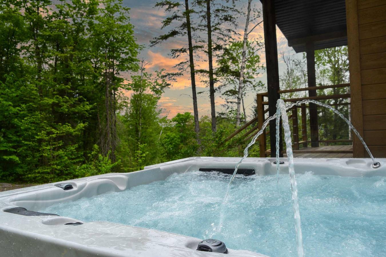 Chalet La Colline - Spa Sauna in Labelle Québec, Quebec