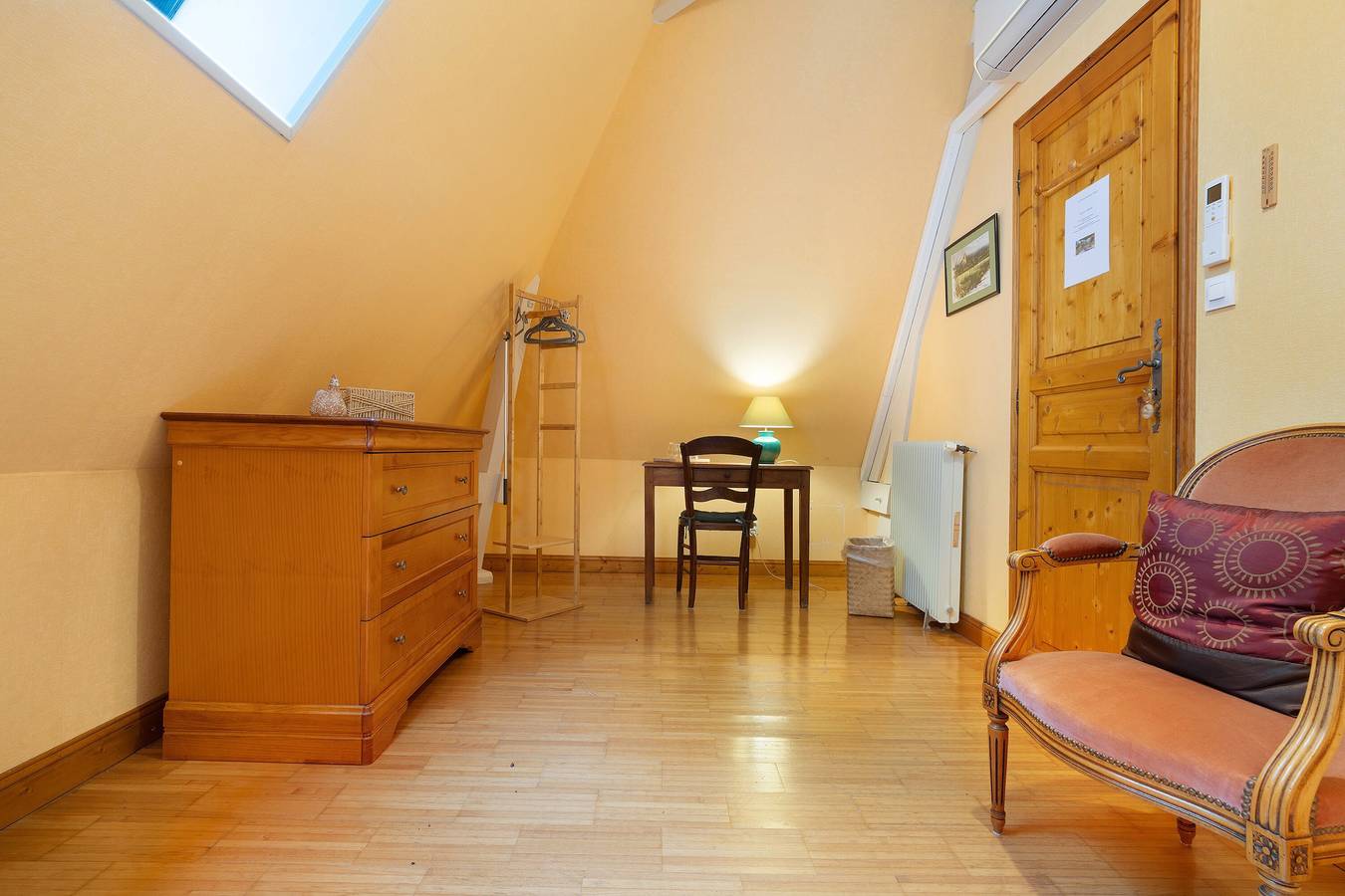 Zwembad, Parkeren, Airco, Wifi, Ontbijt, 4 ha tuin, Gastheren spreken Engels, foto 14