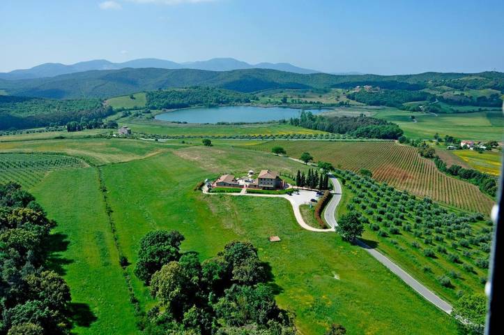 Agriturismo per 2 persone, con Idromassaggio e Terrazza nonché Giardino e Panorama a Massa Marittima