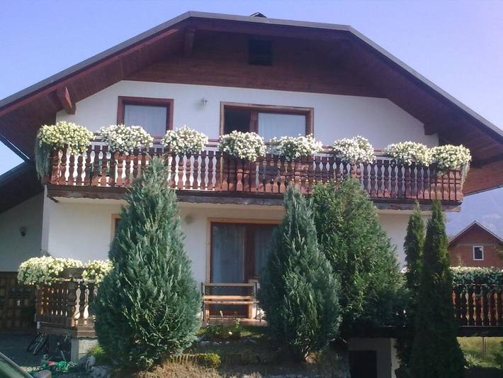 Ferienwohnung für 4 Personen, mit Ausblick und Garten