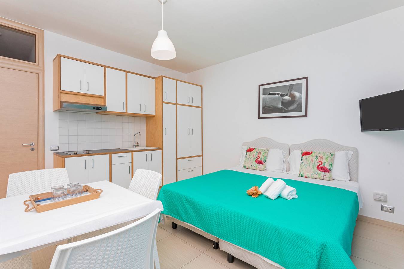 Apartamento entero, Apartamento 'Piano Terra 101' con terraza compartida, Wi-Fi y aire acondicionado in Giardini-Naxos, Provincia de Messina