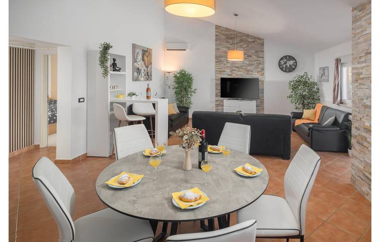Modernes Apartment mit Pool und Parkplatz, 1 km vom Stadtzentrum von Dracevac entfernt in Grad Poreč, Porec und Umgebung