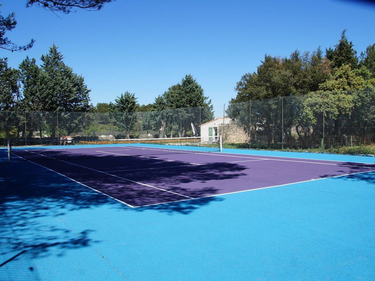 Provence 5 pers 2 Zimmer Schwimmbad Tennis in Grans, Aix-en-Provence region