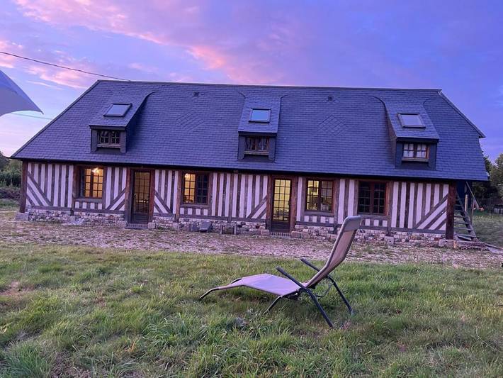 Location de vacances pour 6 personnes, avec vue et jardin à Genneville - 2