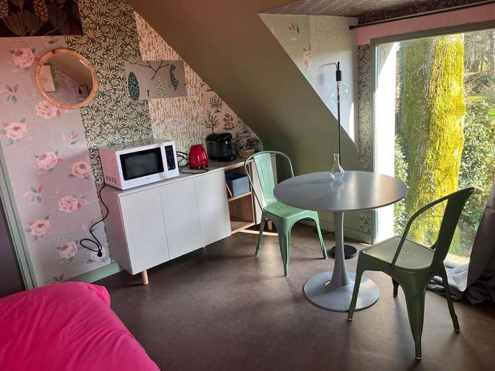 Location de vacances pour 2 personnes, avec terrasse ainsi que vue et jardin, animaux acceptés à Questembert - 4
