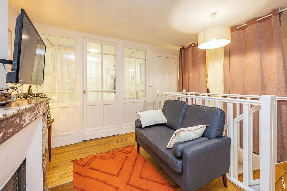 Entire apartment, Le Duplex Gaillacois - In the heart of Gaillac in Gaillac, Albi region