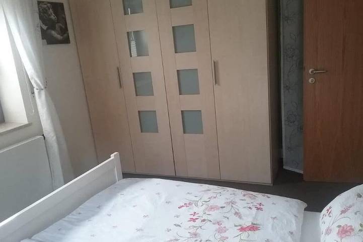 Ganze Wohnung, Gemütliches Domizil (65qm) mit eigener bestuhlter Terrasse in Frankenalb