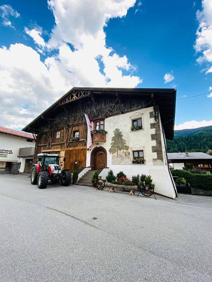 Ferienwohnung für 4 Personen, mit Balkon und Ausblick in Götzens