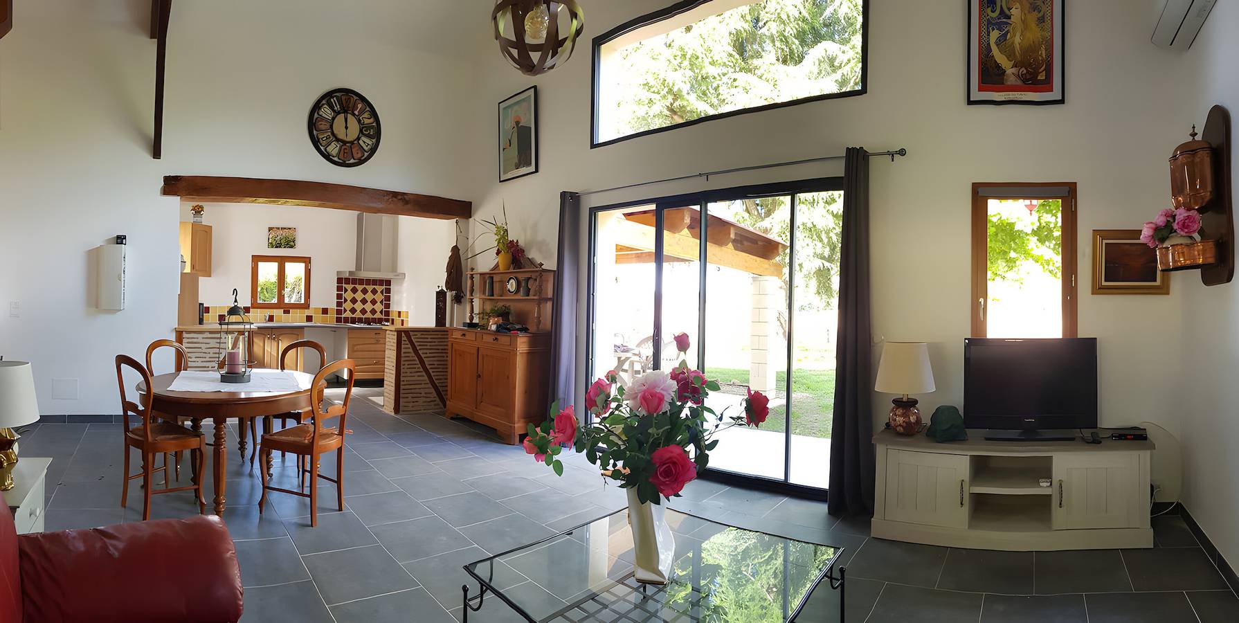 Gîte Jardin De Pomarède avec terrasse privée, Wi-Fi et climatisation in Prigonrieux, Périgord Pourpre