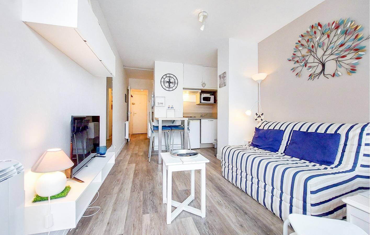 Apartamento vacacional entero, Acogedor apartamento cerca de la playa de Foncillon: aparcamiento gratuito y lavadora in Royan, Côte de Beauté
