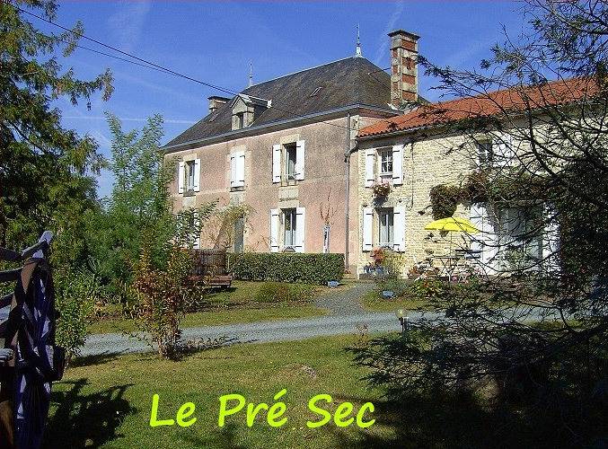 Les chambres d'hôtes Le Pré Sec - L'Air du temps in Pouillé (Vendée), Fontenay-le-Comte