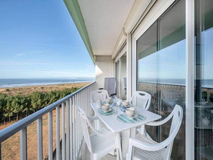 Gîte pour 4 personnes, avec balcon dans Plage de l'Ermitage - 2