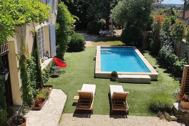 Location de vacances pour 8 personnes, avec Terrasse et Jardin à Lédignan