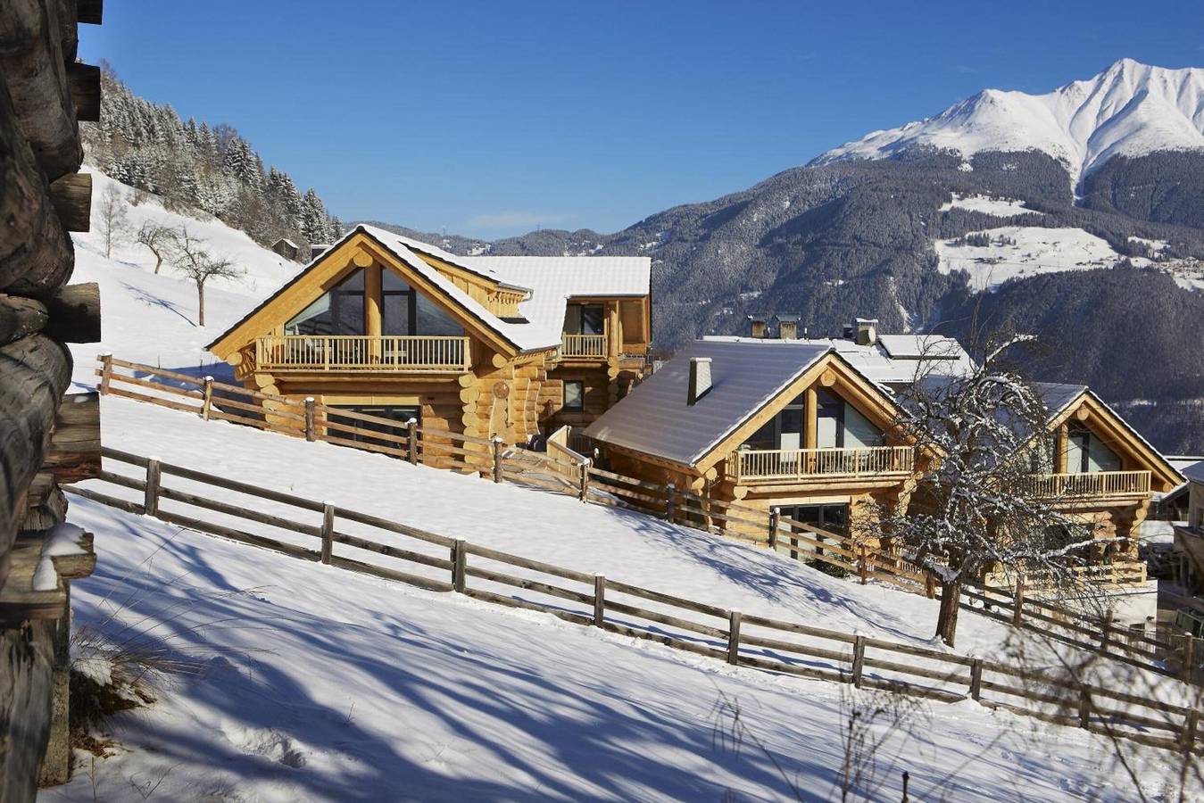 Chalet 'Tyroladis Family Chalet Frommes' mit Bergblick, privater Terrasse und Wi-Fi in Ladis, Serfaus-Fiss-Ladis