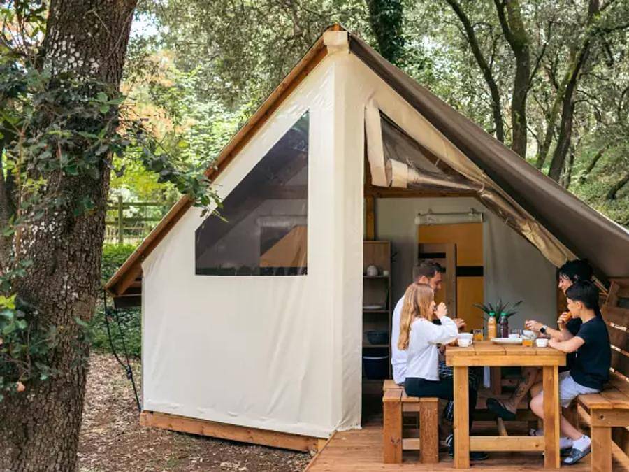 Camping maeva Respire Parfums d'été - Lodge 5 persons - Essentiel 3 Rooms 5 People Without Bathroom in Jard-sur-Mer, Vendée