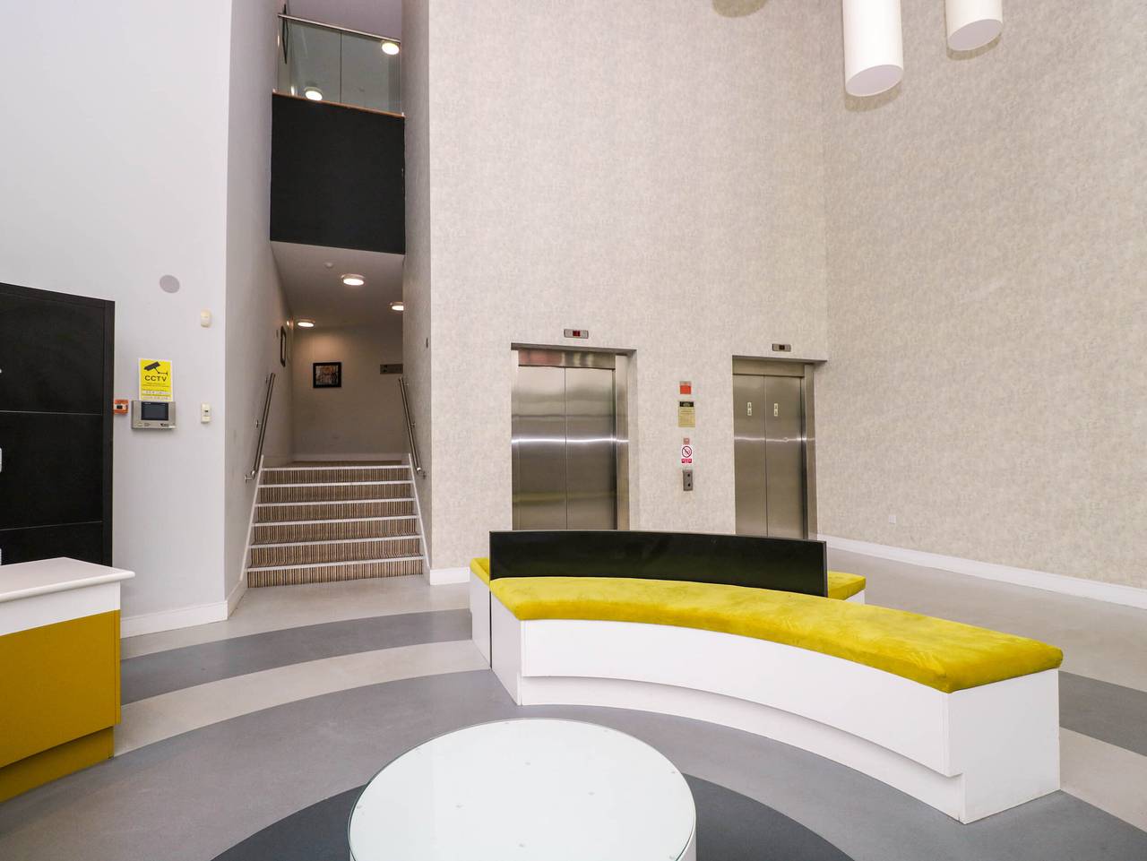 Entire apartment, Flat 53 in Slough, Berkshire