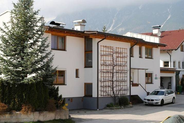 Ferienwohnung für 5 Personen, mit Balkon und Ausblick, mit Haustier in Obsteig