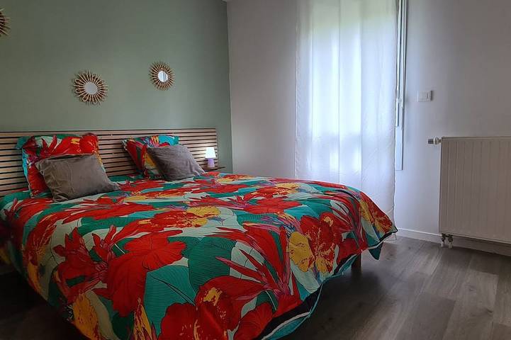 Gîte pour 4 personnes, avec jardin dans Plage Sables Blancs - 2