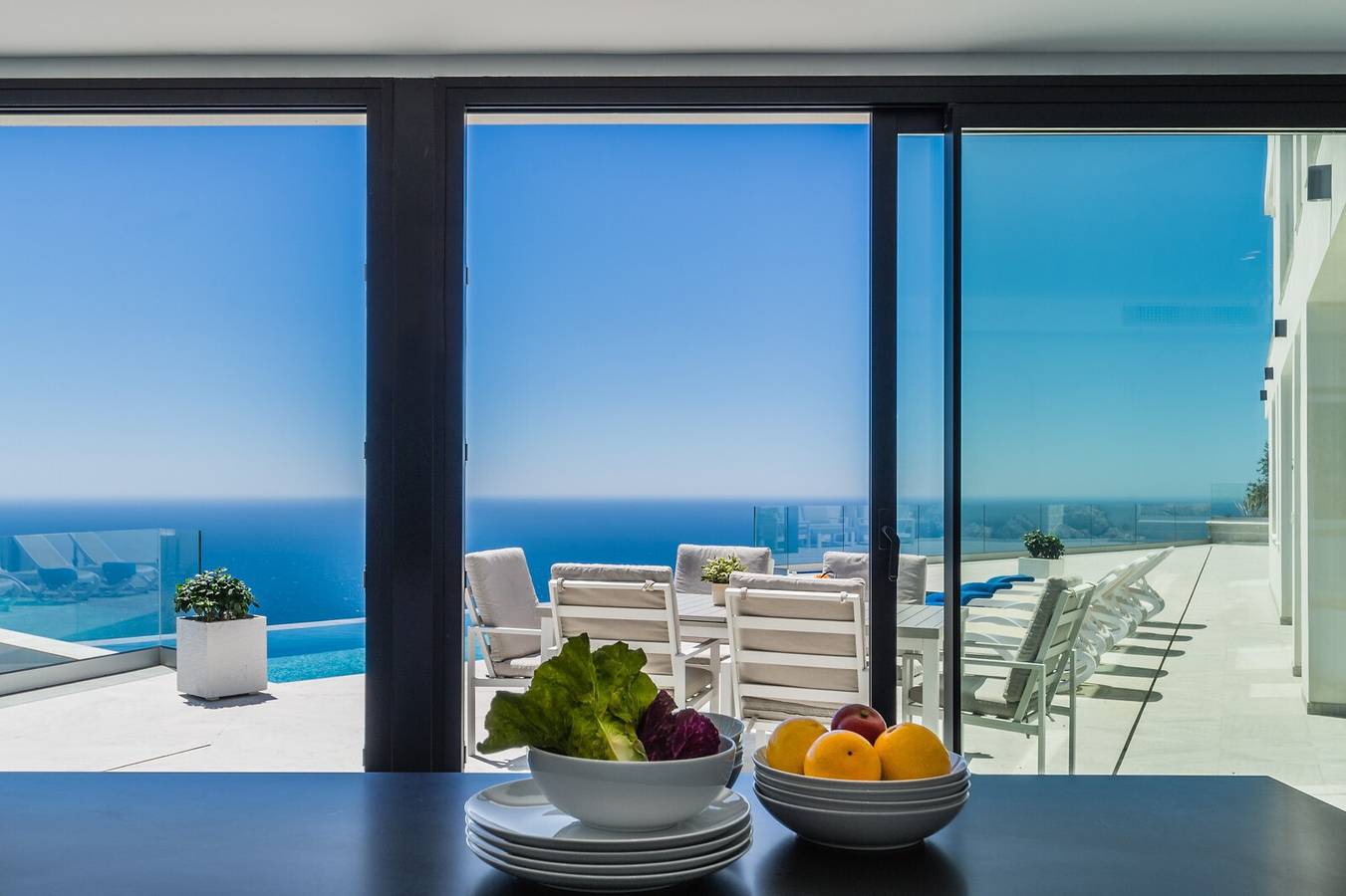 Villa 'La Grande Bleue' met Uitzicht op Zee, Wi-Fi en Airconditioning in Monte de los Almendros, Salobreña