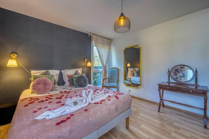Appartement de vacances pour 3 personnes, avec jacuzzi et jardin, animaux acceptés