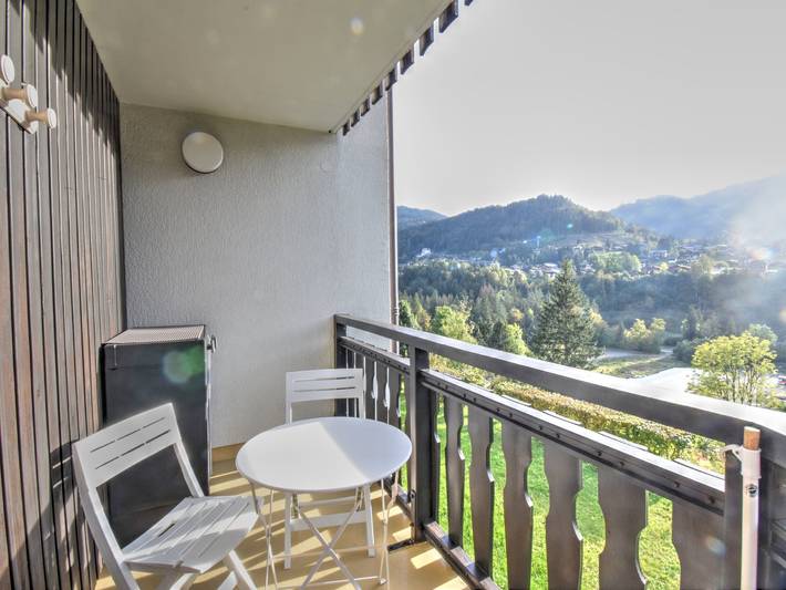 Entire studio, Studio in Morzine, near slopes, balcony, parking, 4 pers in Montriond, Les Portes du Soleil