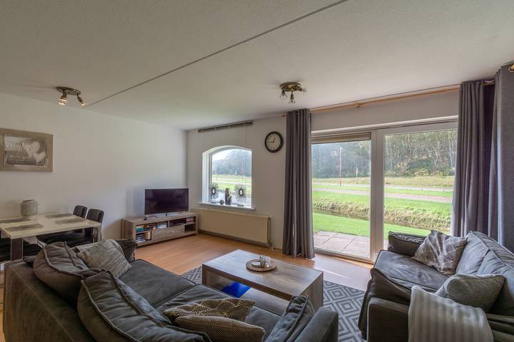 Ferienhaus für 4 Personen, mit Balkon/Terrasse und Terrasse in Julianadorp