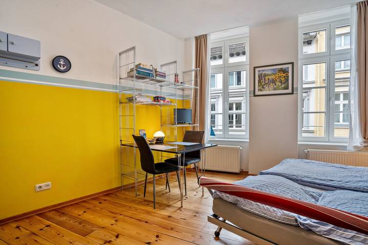 Ganzes Studio, Einzimmerapartment 'Ferienwohnung Rügen' mit Wlan in Ozeaneum Stralsund, Stralsund