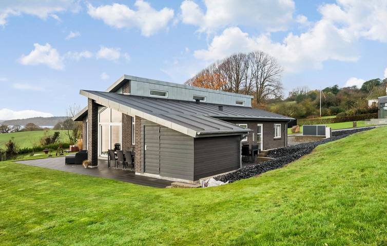 Ferienhaus für 6 Personen, mit Terrasse und Garten in Skarrev - 4