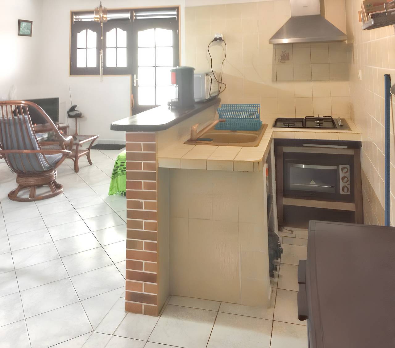 Entire apartment, Spacious Apartment in Petit Canal - 65 m² - Garden View in Petit-Canal, Guadeloupe (Caribbean)