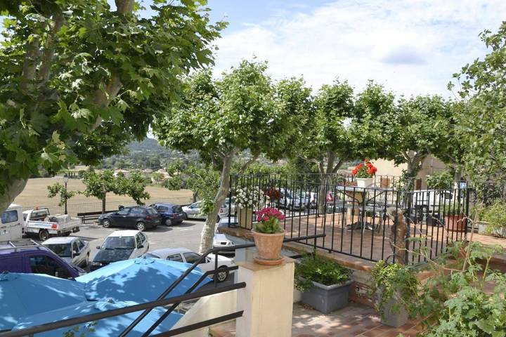 Hôtel pour 4 personnes, avec terrasse à Rians - 2